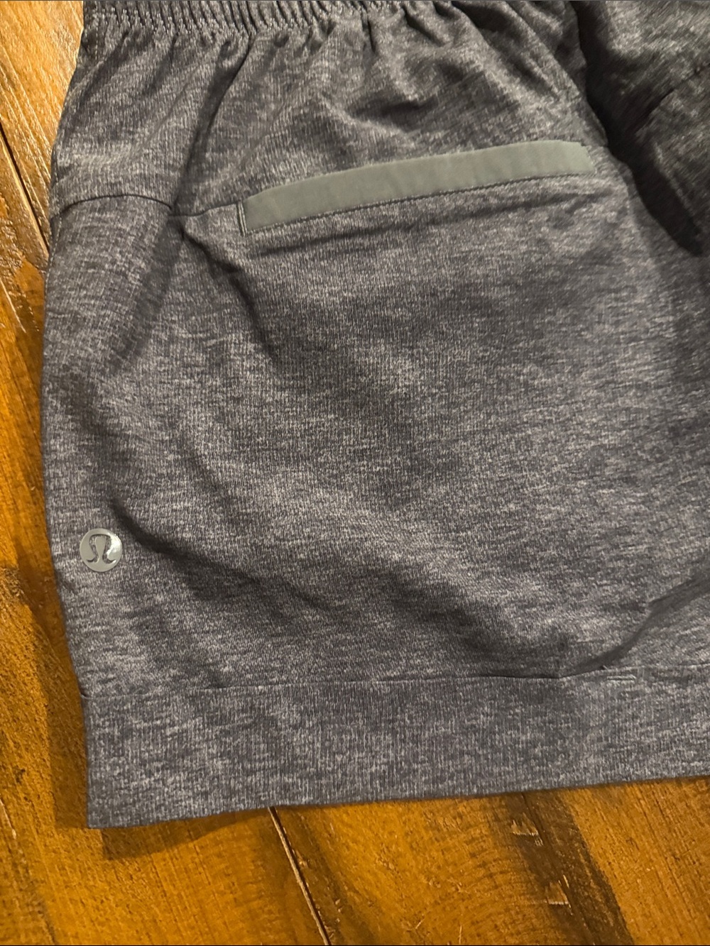 lululemon athletica Women's Heather Gray Drawstring Athletic Shorts - Picture 3 of 3